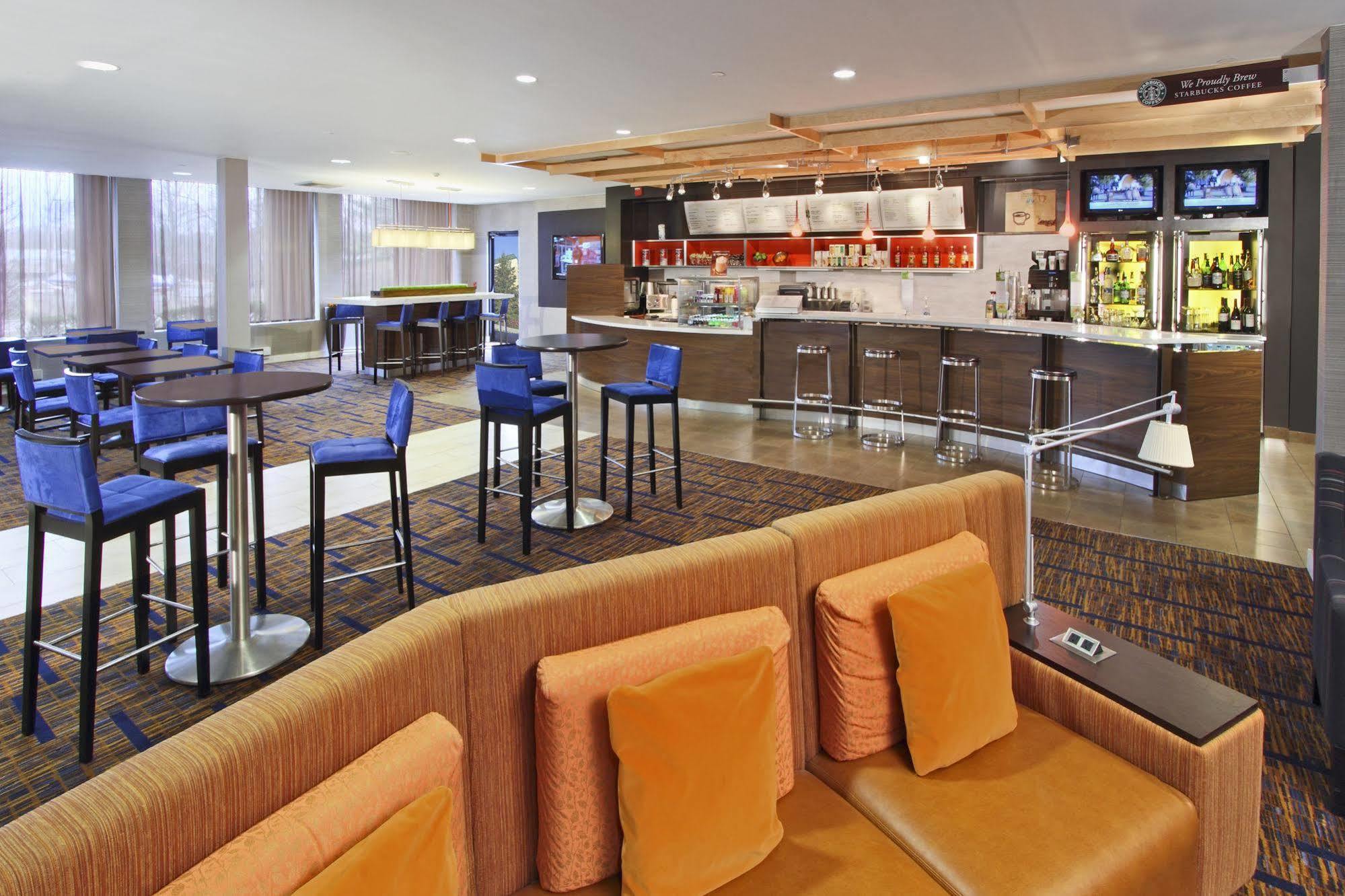 Courtyard Rockaway-Mount Arlington Hotell Exteriör bild